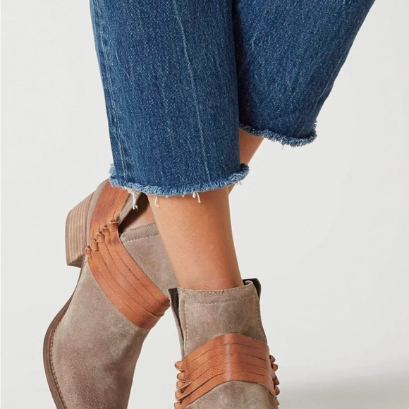 Diba True Booties - Picture 3 of 7